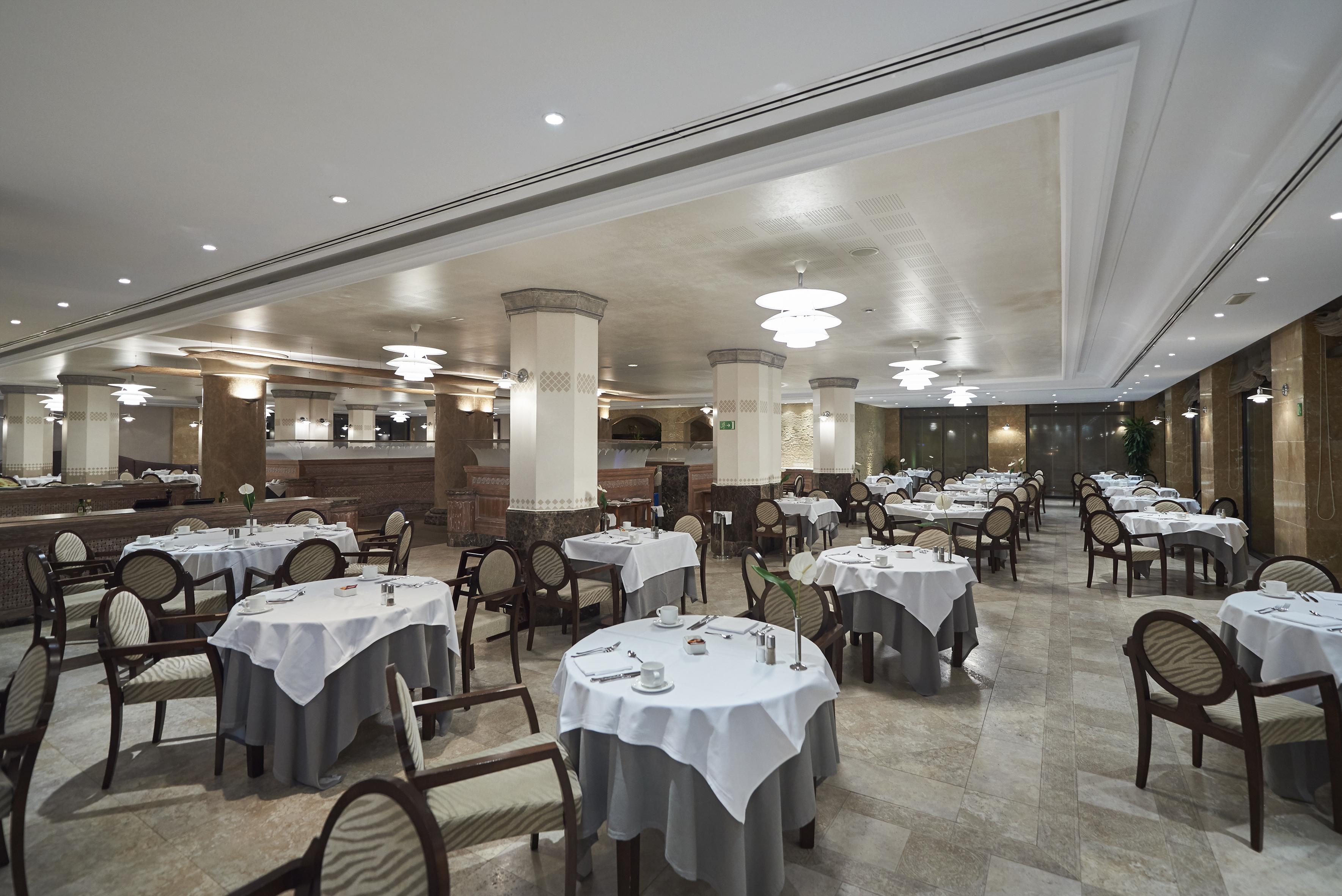 Insotel Fenicia Prestige & Santa Eularia des Riu