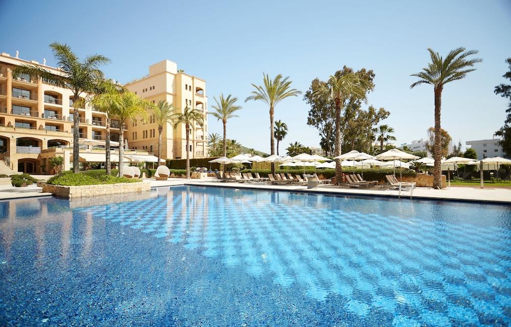 Insotel Fenicia Prestige & 5* Santa Eularia des Riu