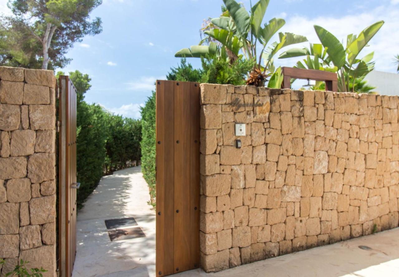 Villa Algarrobos