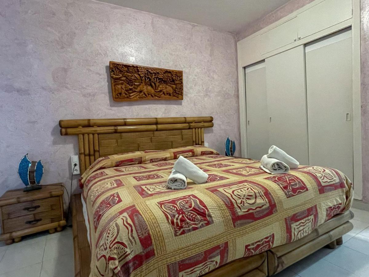Cel Blau Apartment *