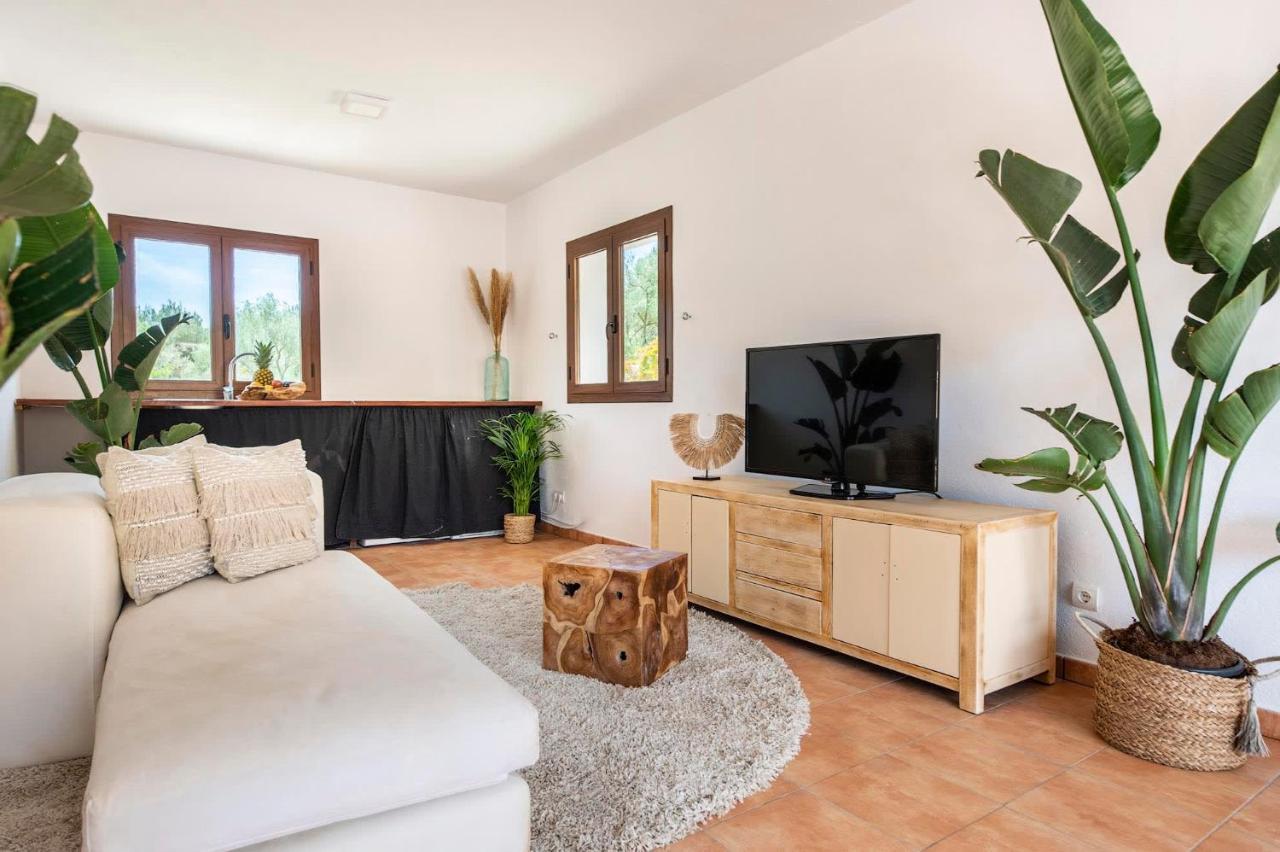 Can Sonrisa - Peaceful And Private With Sea-view And Sport Courts * Santa Eularia des Riu