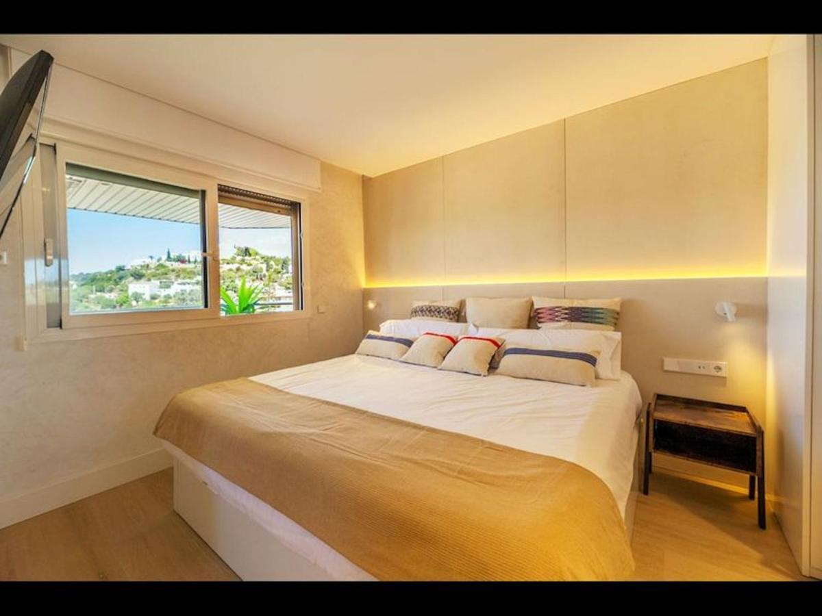 Ibiza, Santa Eulalia Junto Playa *