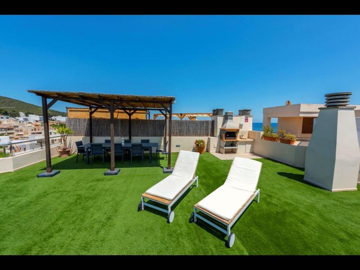 Ibiza, Santa Eulalia Junto Playa Apartment *