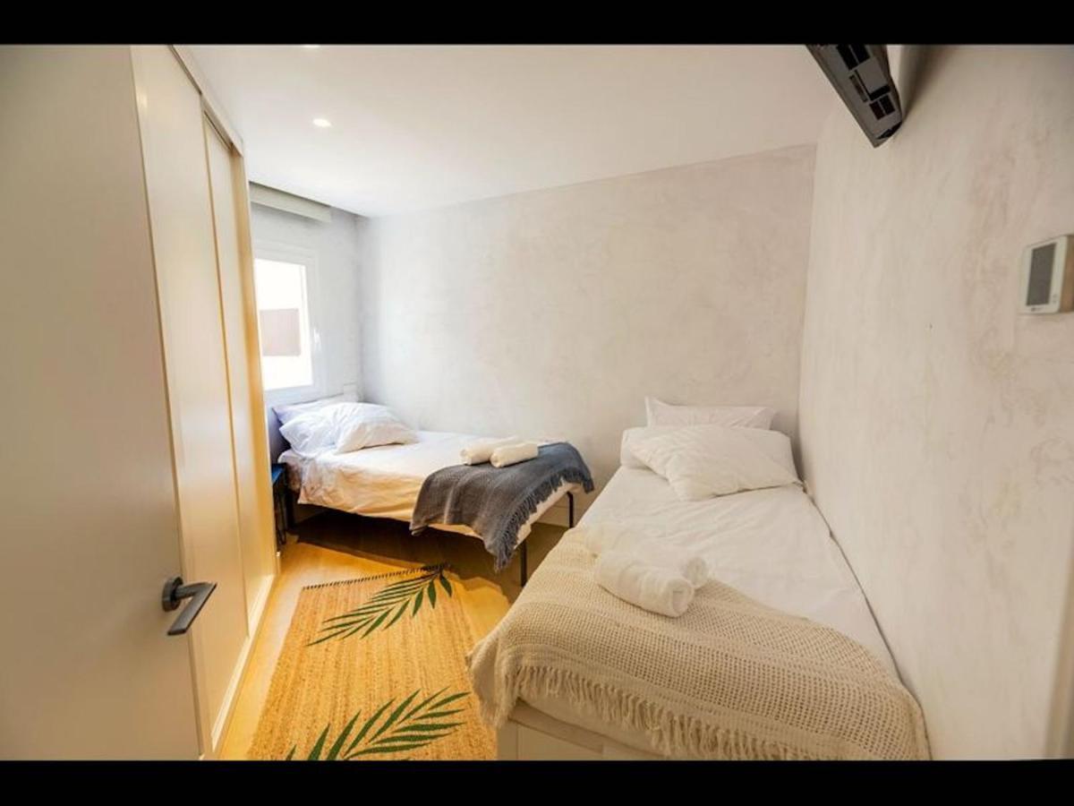 Ibiza, Santa Eulalia Junto Playa Apartment *