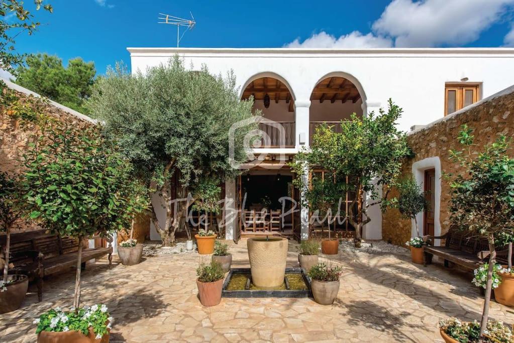 Casona Morna, By The Blue Pearl Santa Eularia des Riu