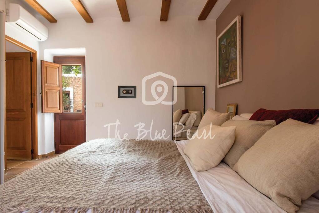 Villa Casona Morna, By The Blue Pearl