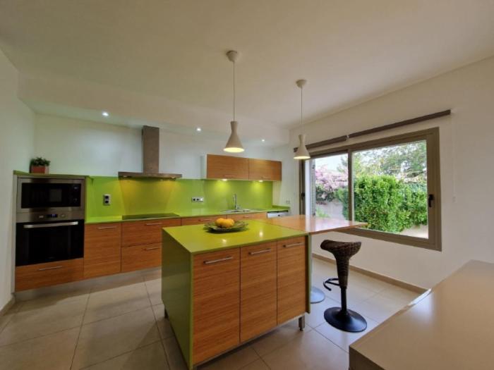 Moderna Casa Con Piscina Privada Holiday home *