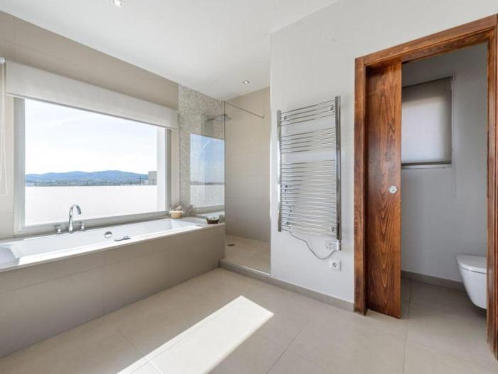 Moderna Casa Con Piscina Privada *