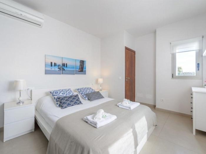 Moderna Casa Con Piscina Privada Holiday home *
