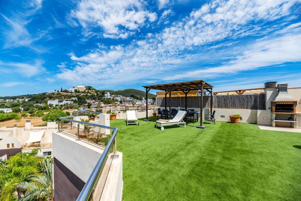 Atico Duplex En Santa Eulalia Junto A La Playa Apartment