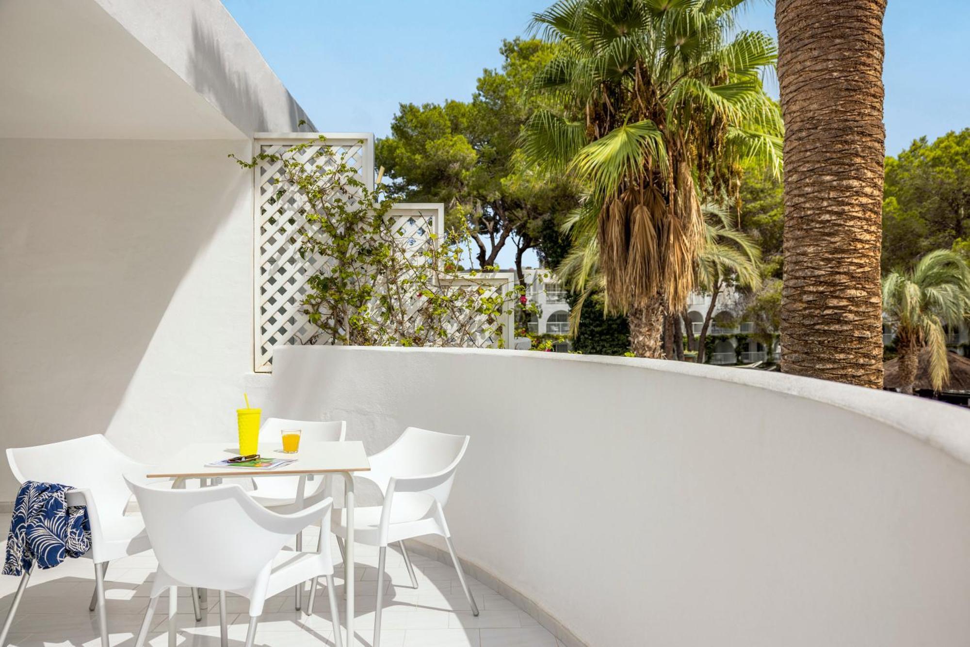Tui Magic Life Cala Pada 4*