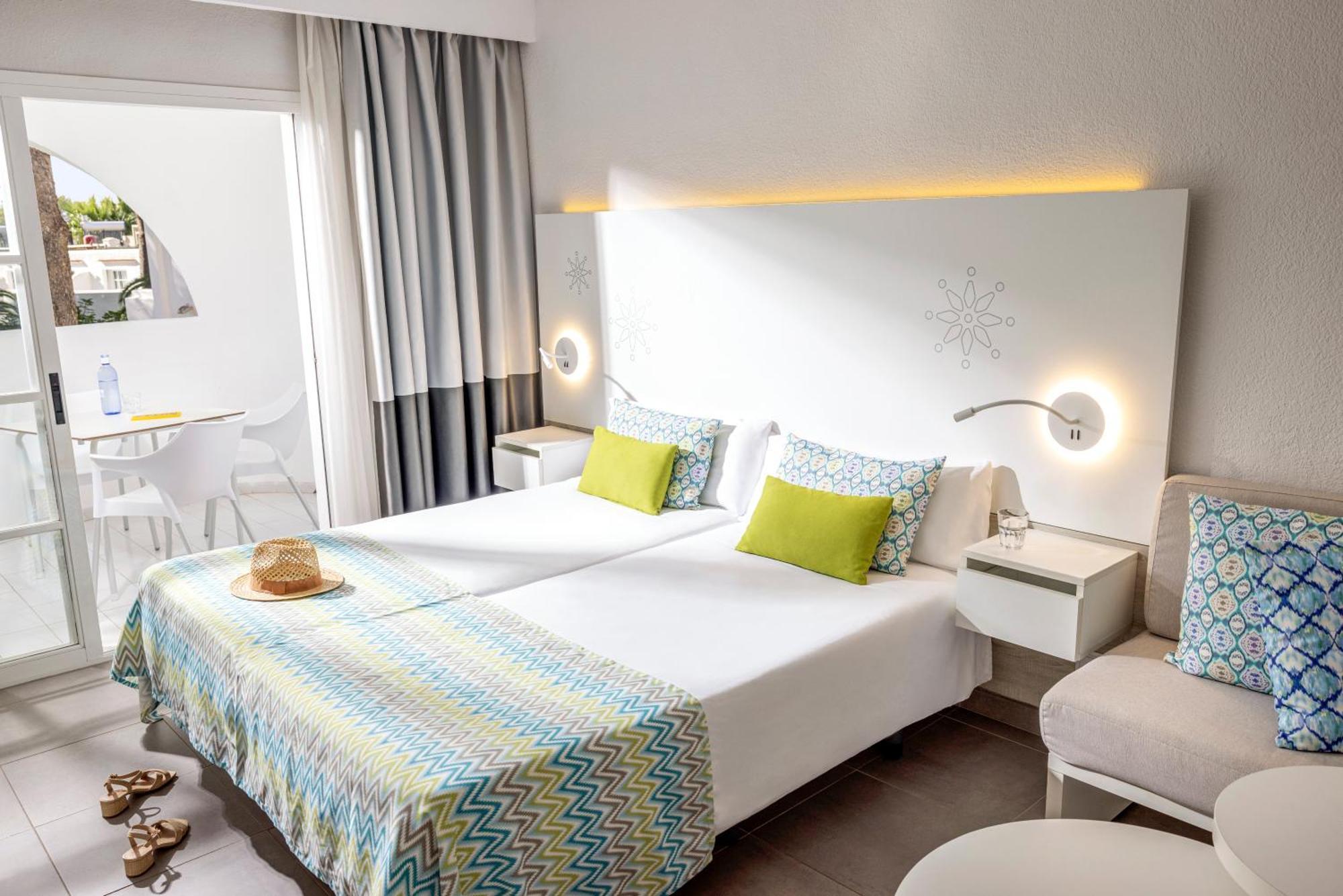 Tui Magic Life Cala Pada Hotel