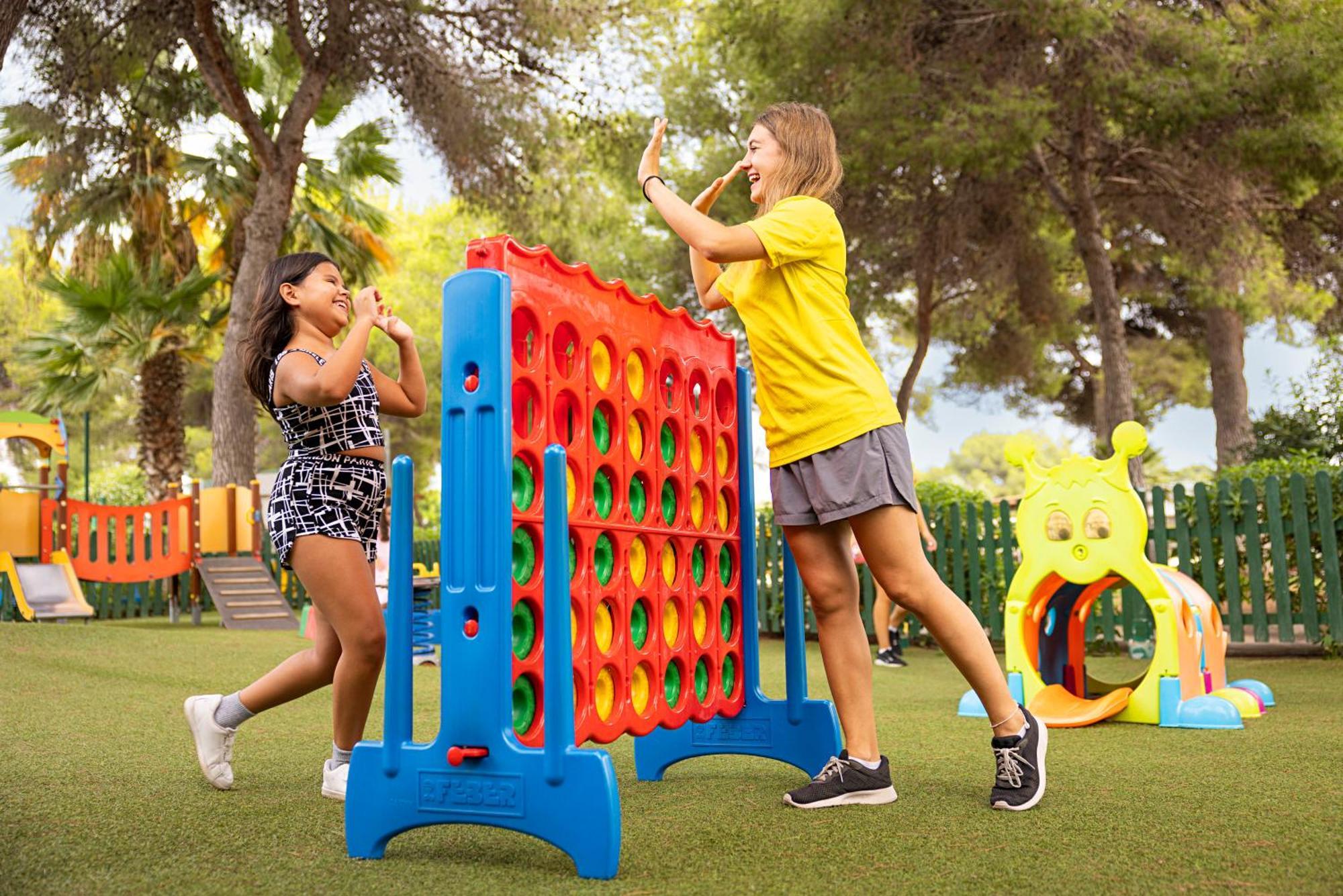 Tui Magic Life Cala Pada 4*