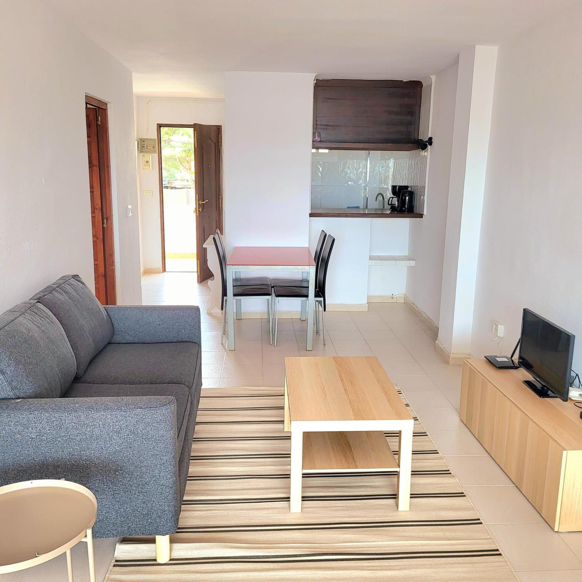 Siesta Mar Ibiza Apartment *