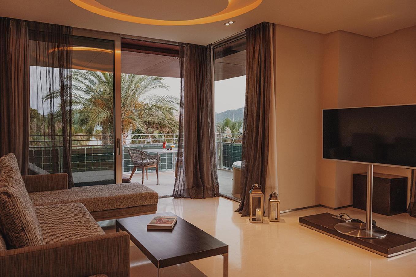 Hotel Aguas De Ibiza Grand Luxe