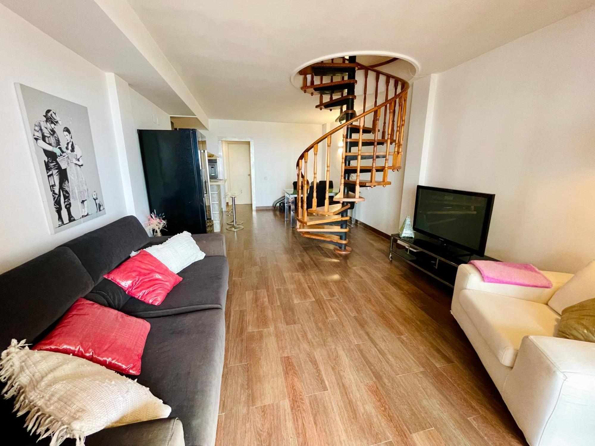 Lovely Ensuite Double In Shared In The Centre Of Santa Eularia - Close To The Beach, Shops, Bars And Restaurants * Santa Eularia des Riu
