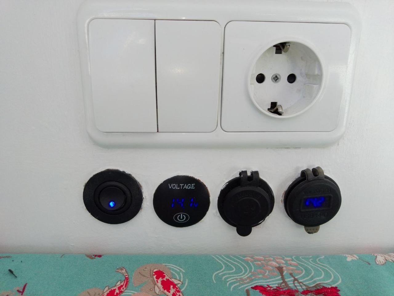 Camper Van Ibiza 1 *