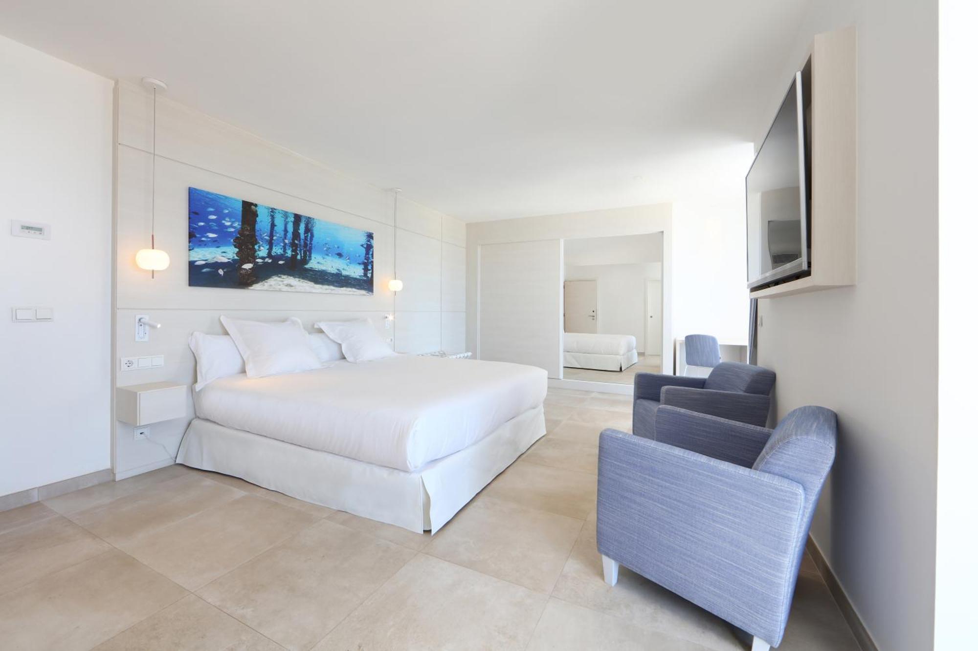 Iberostar Selection Santa Eulalia Adults-only Ibiza 4*