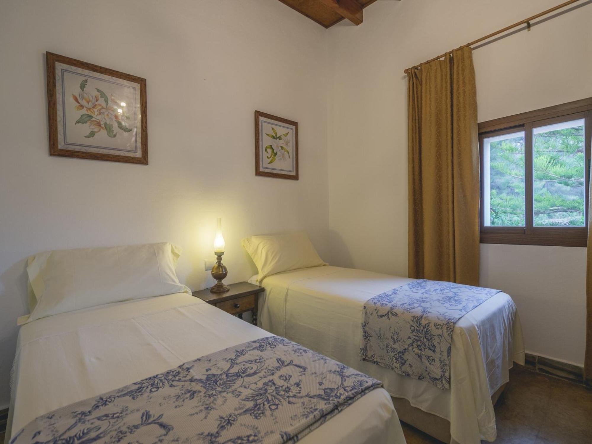Mansion In With Private Pool Santa Eularia des Riu