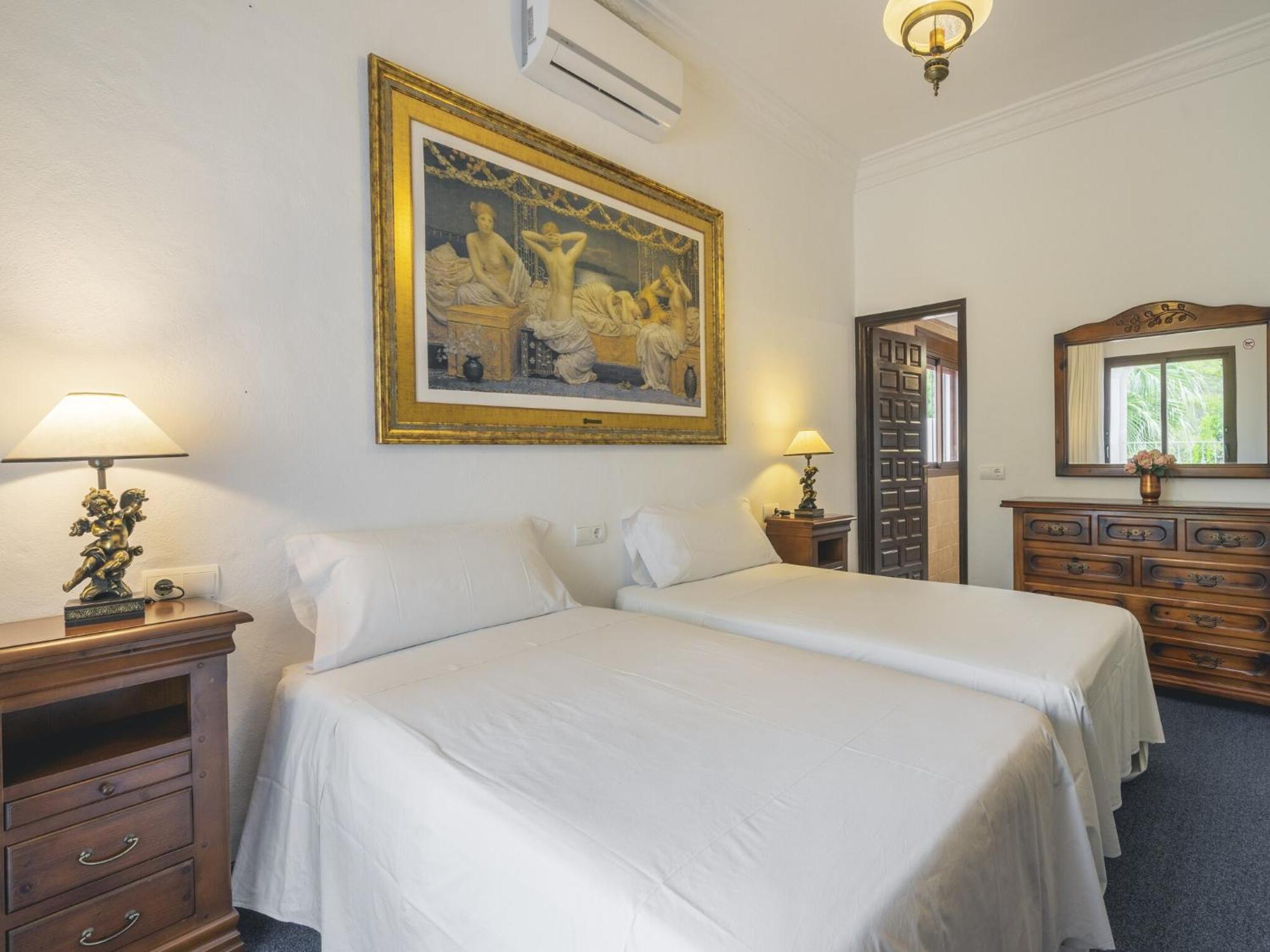 Mansion In With Private Pool Holiday home *