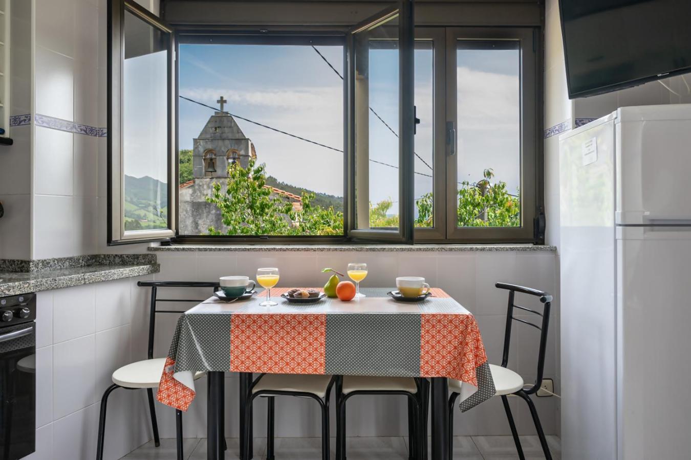 Casa Honorato En La Montana * Santa Eularia des Riu