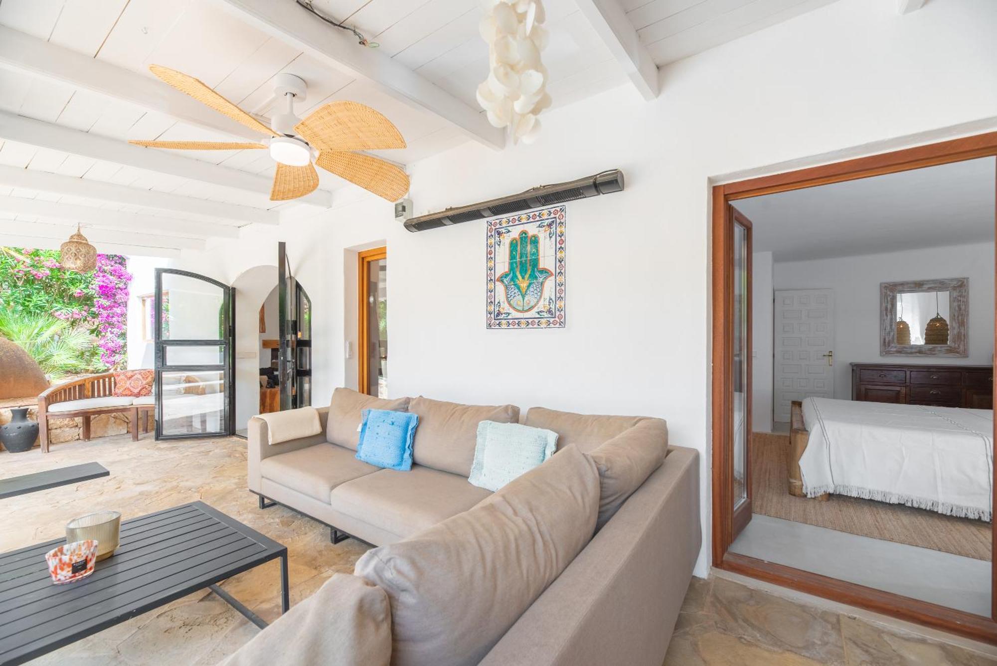 Chic Ibiza Nearby Olivera