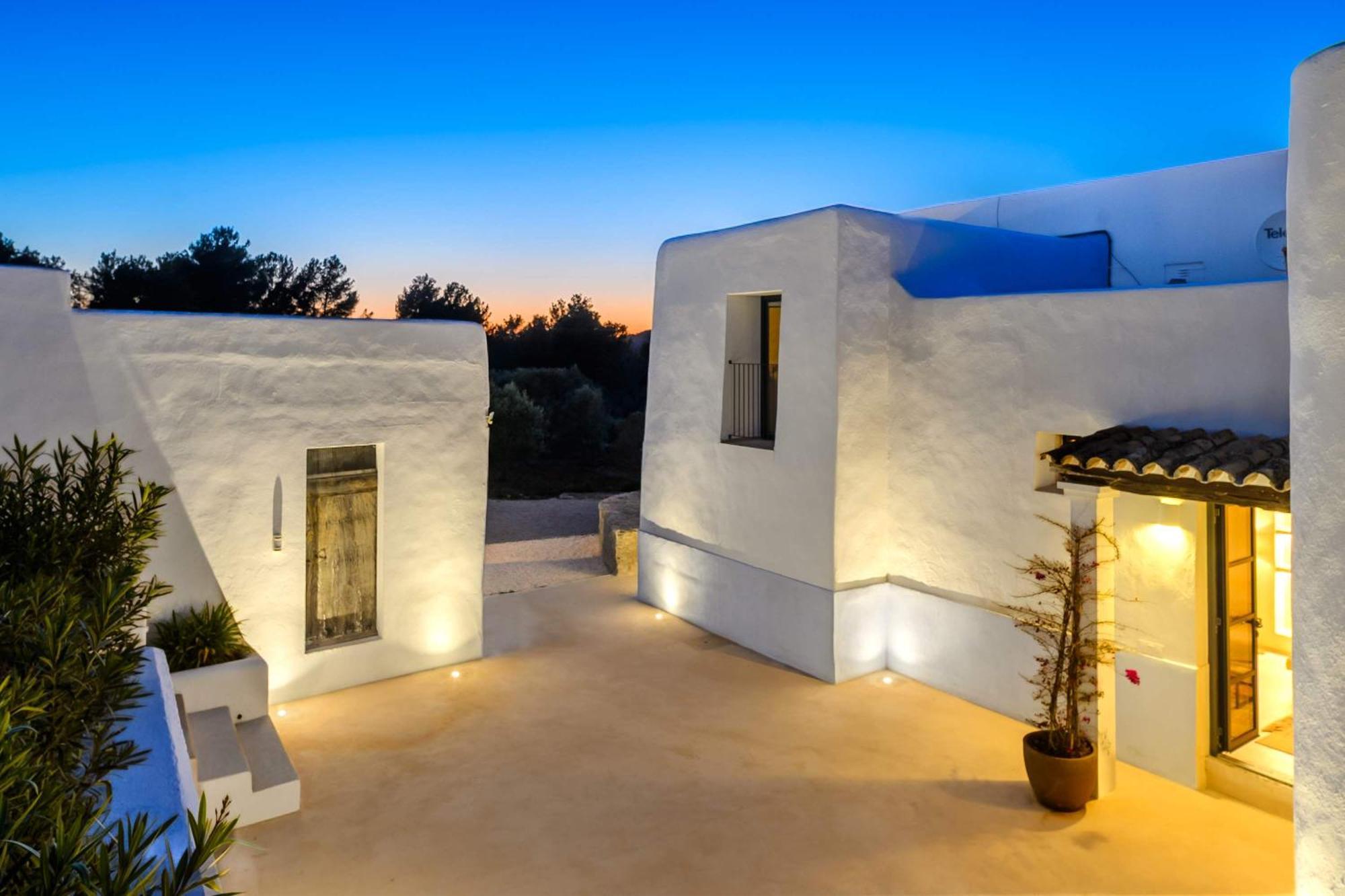 Villa Amasana - Your Sanctuary Of Peace In Ibiza - 6 Br Santa Eularia des Riu