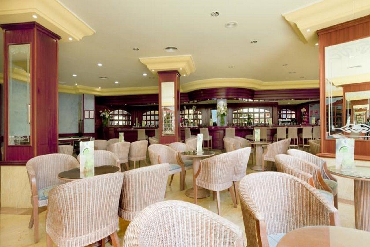 Grupotel Santa Eularia & - Adults Only Hotel Santa Eularia des Riu