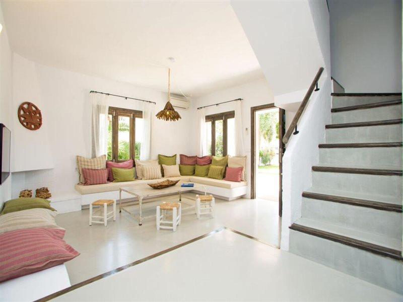 Cabau S Argamassa Villa