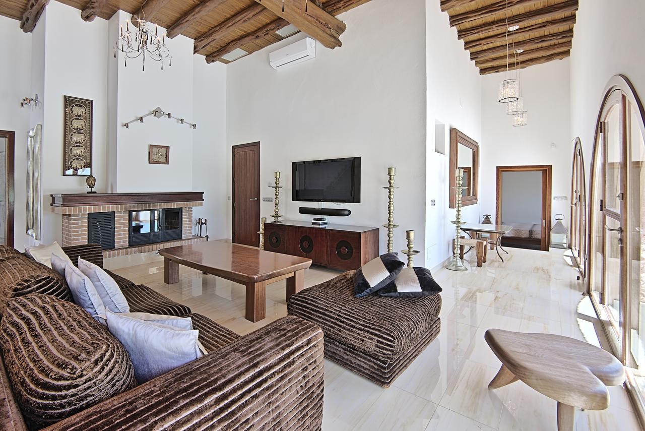 Cheis Ibiza * Santa Eulària des Riu