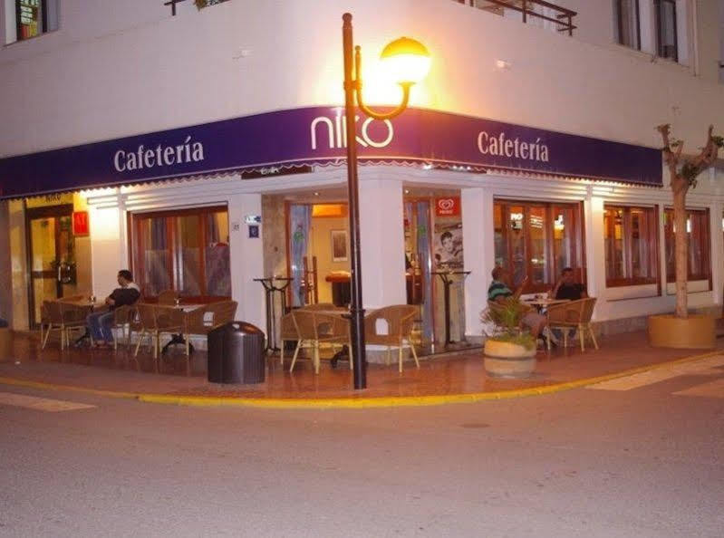Niko Santa Eularia des Riu