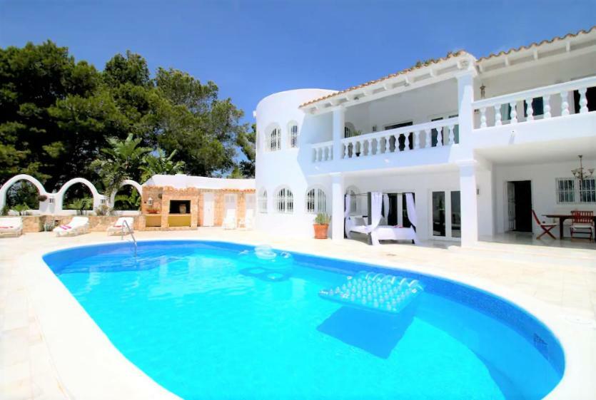 Villa Blanco Villa *