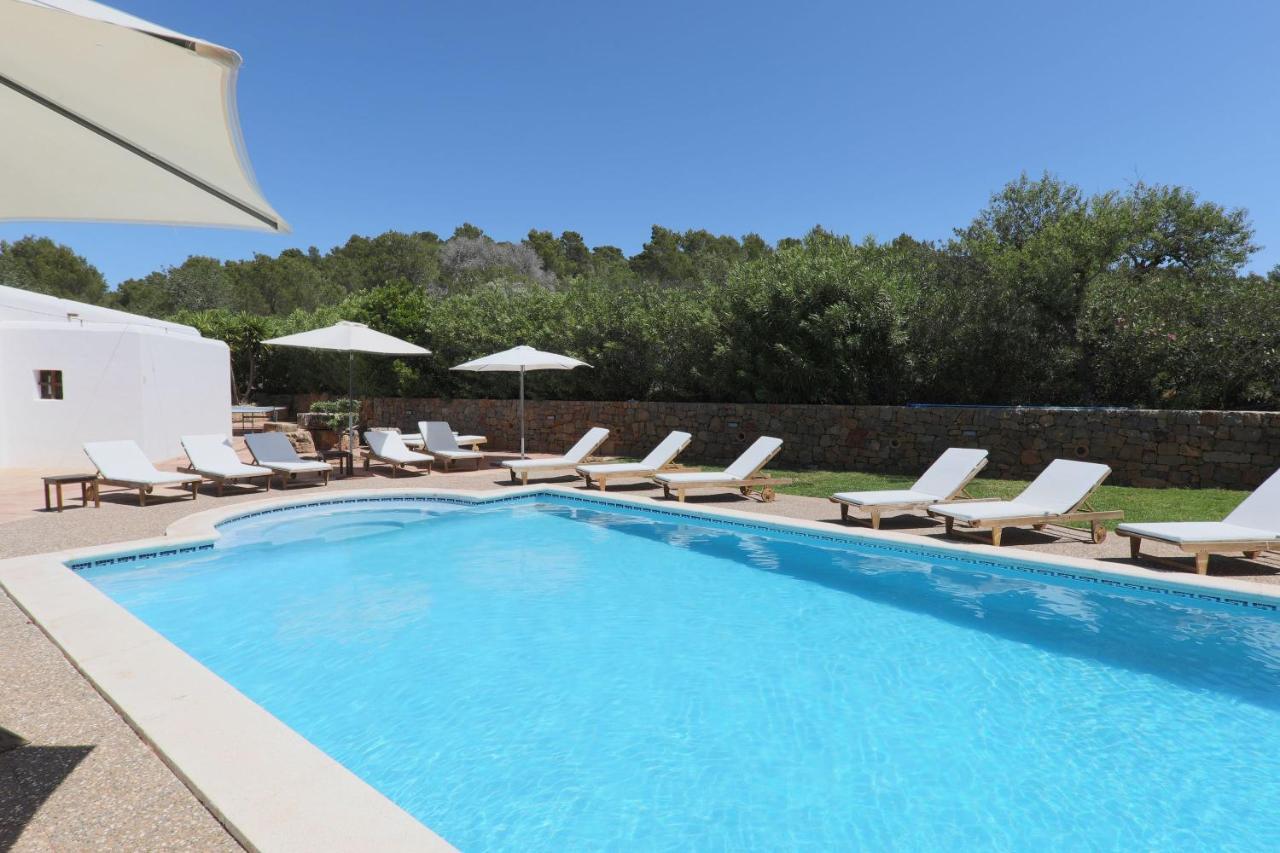 Caseres Villa *