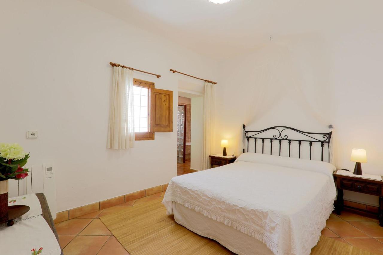 Villa Caseres *
