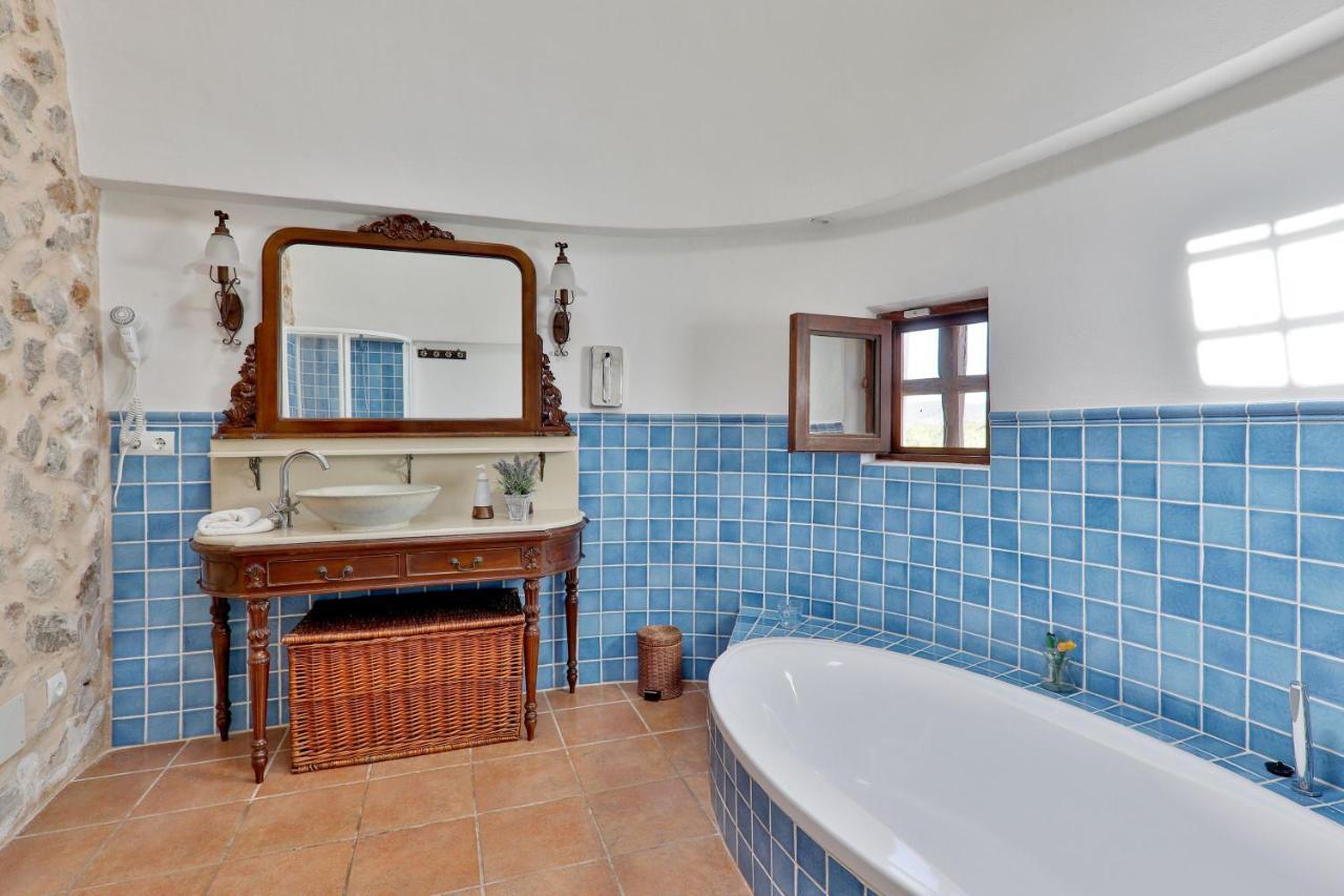 Caseres Villa