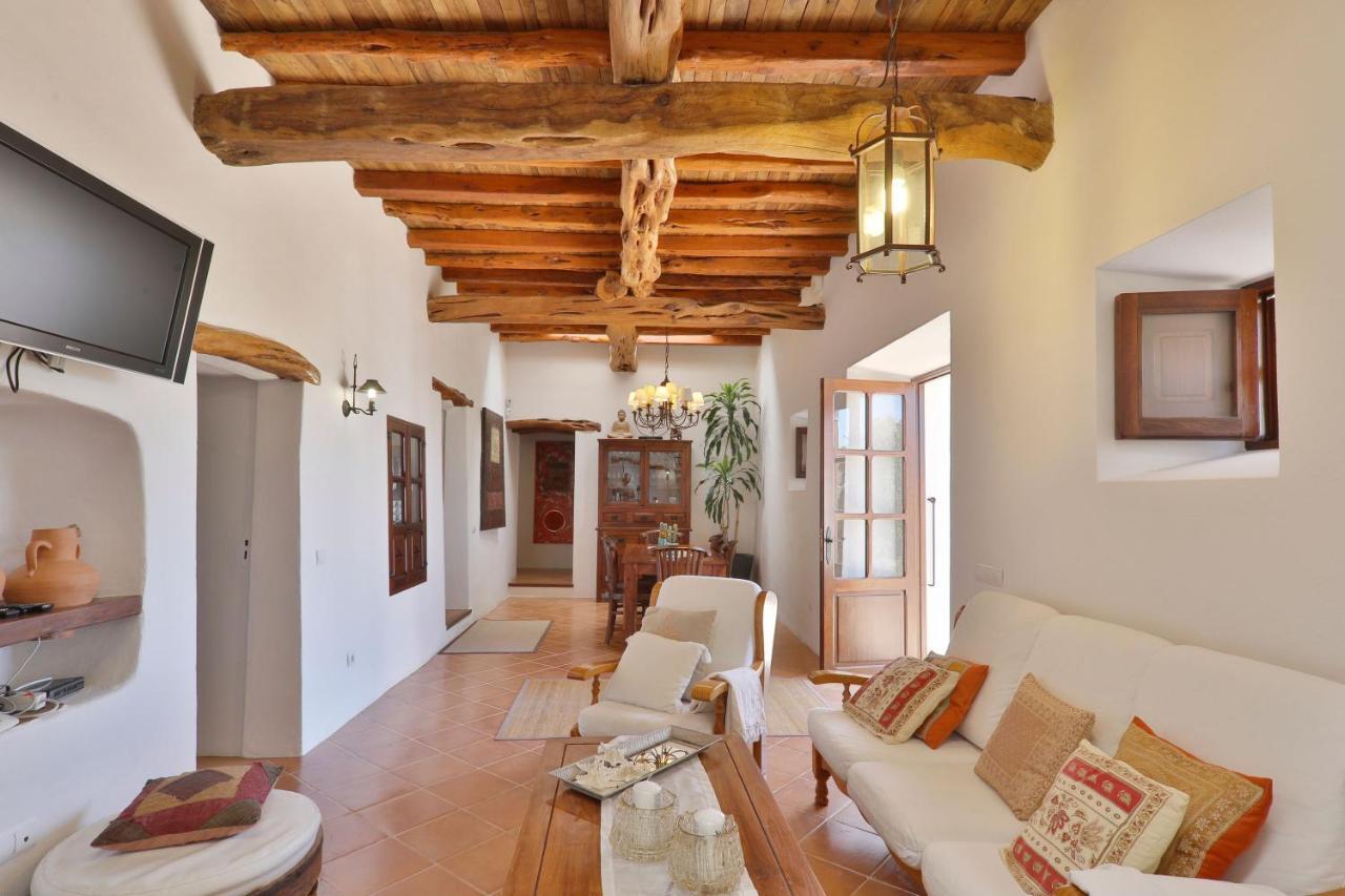 Villa Caseres *
