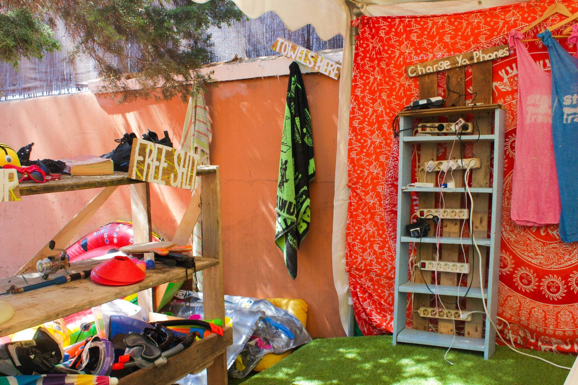 Ibiza Camp *