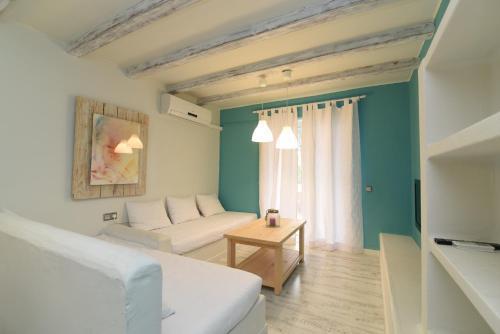 Acora Ibiza Aparthotel 3*
