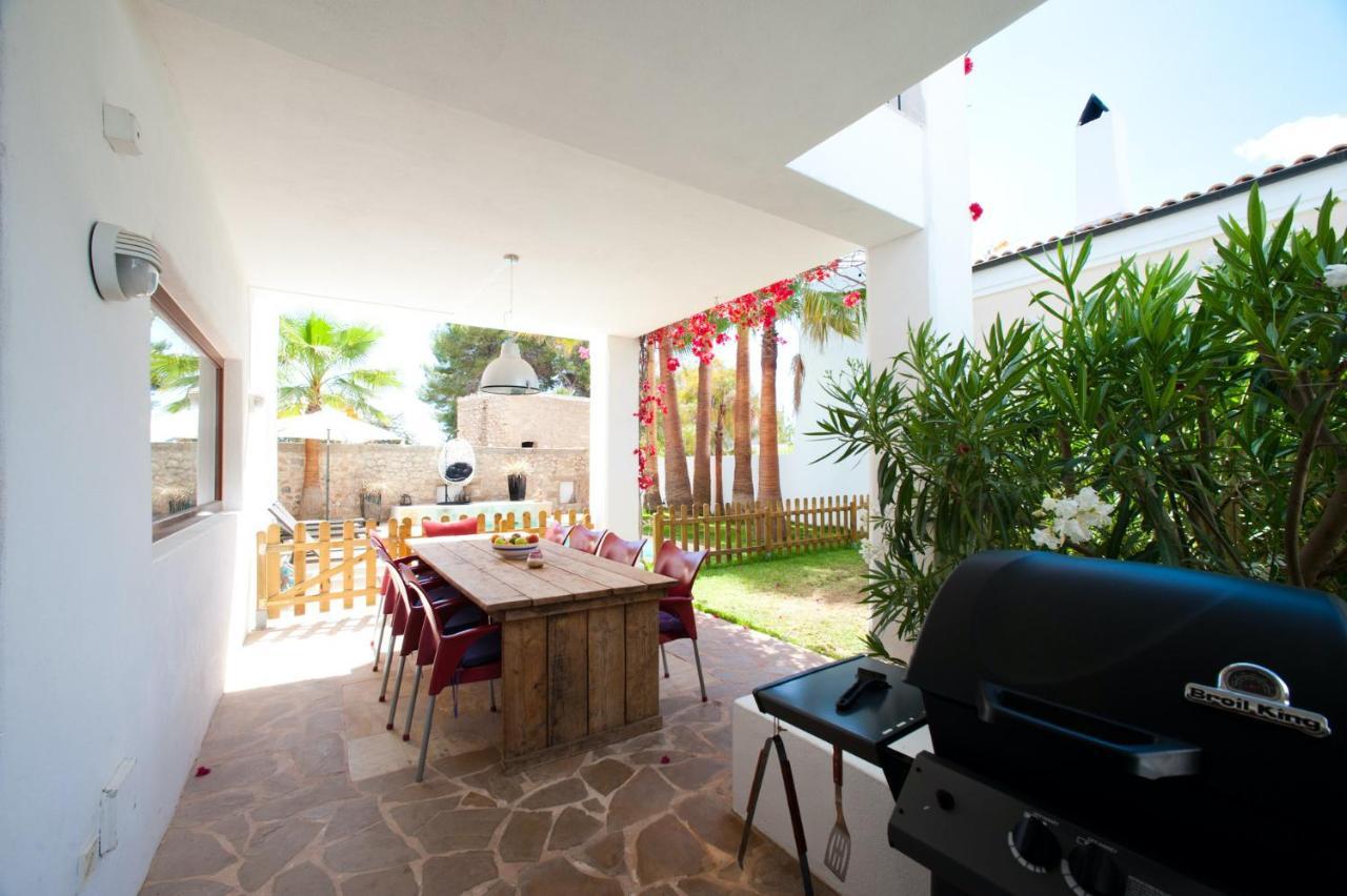 Rent This Luxury With Private Pool, Ibiza 1059 Villa *