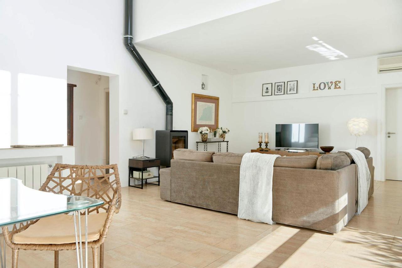 Rent This Luxury With Private Pool, Ibiza 1059