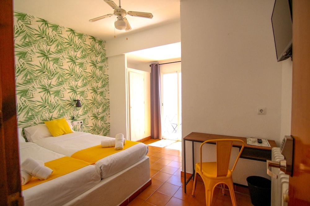 Nanit Ibiza Guest house 3*