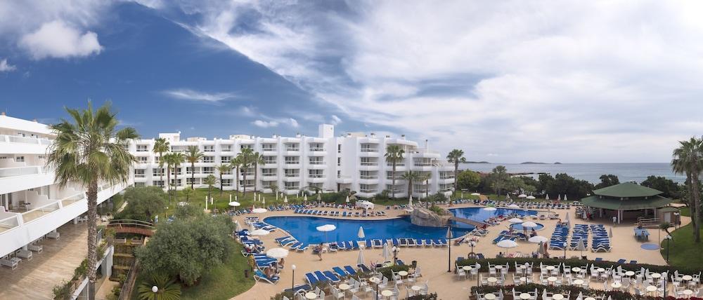 Aparthotel Tropic Garden 4*