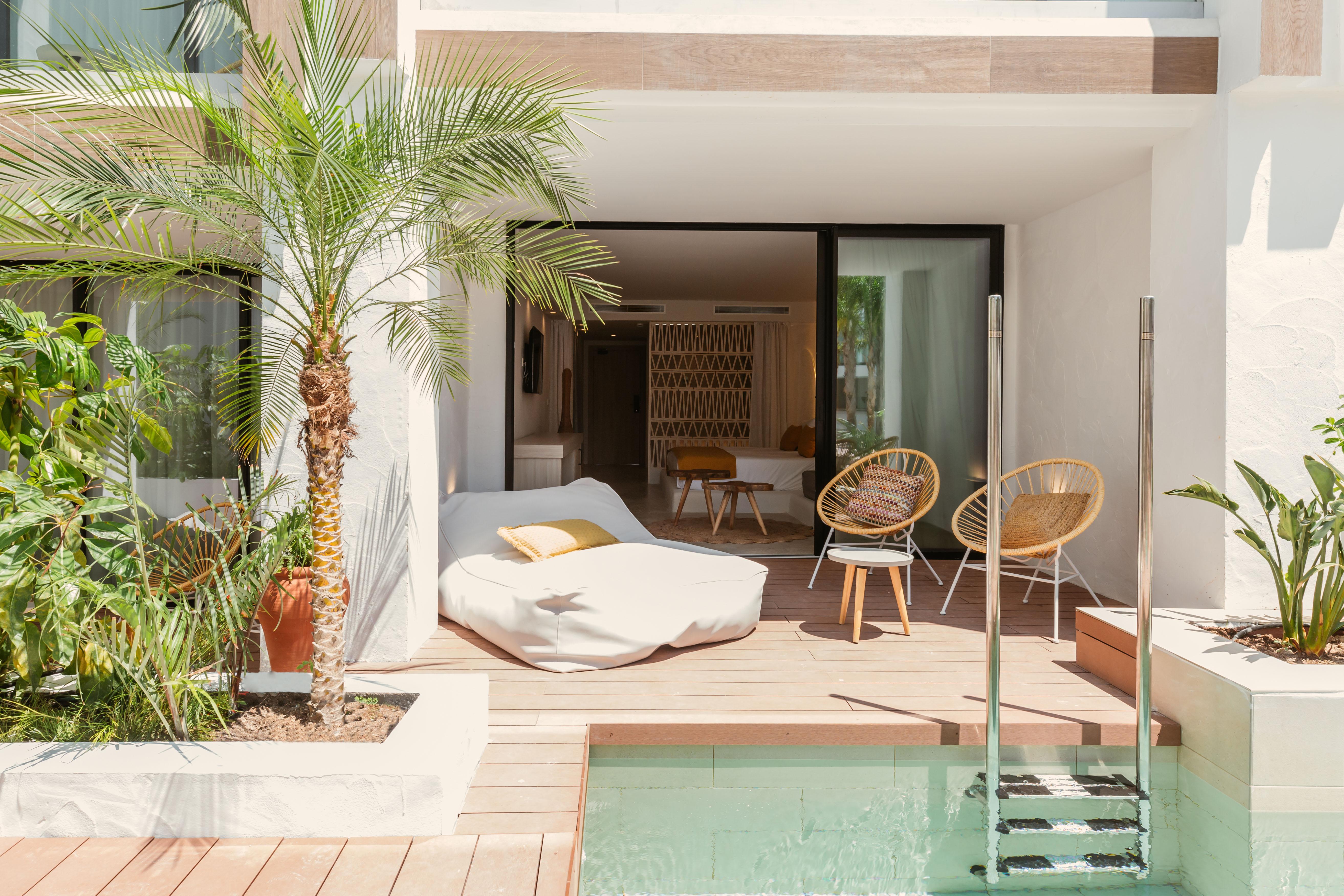 Del Sol Apartment