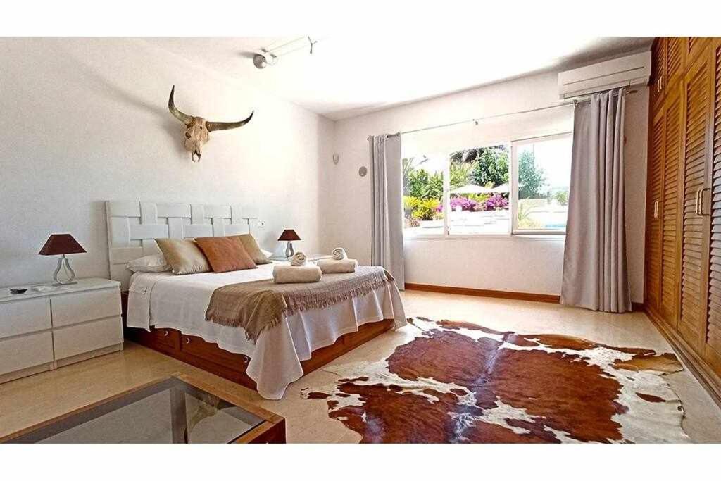 Villa Gorgeous Near Ibiza Centre