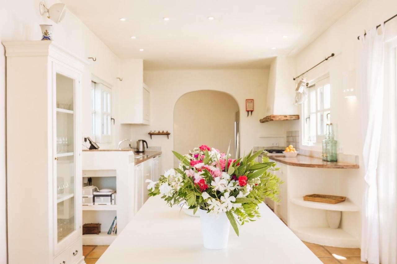 Villa Luxurious Ibiza Casa Pacifica 6 Bedrooms Large Outdoor Dining Area Bbq San Rafael Santa Eularia des Riu