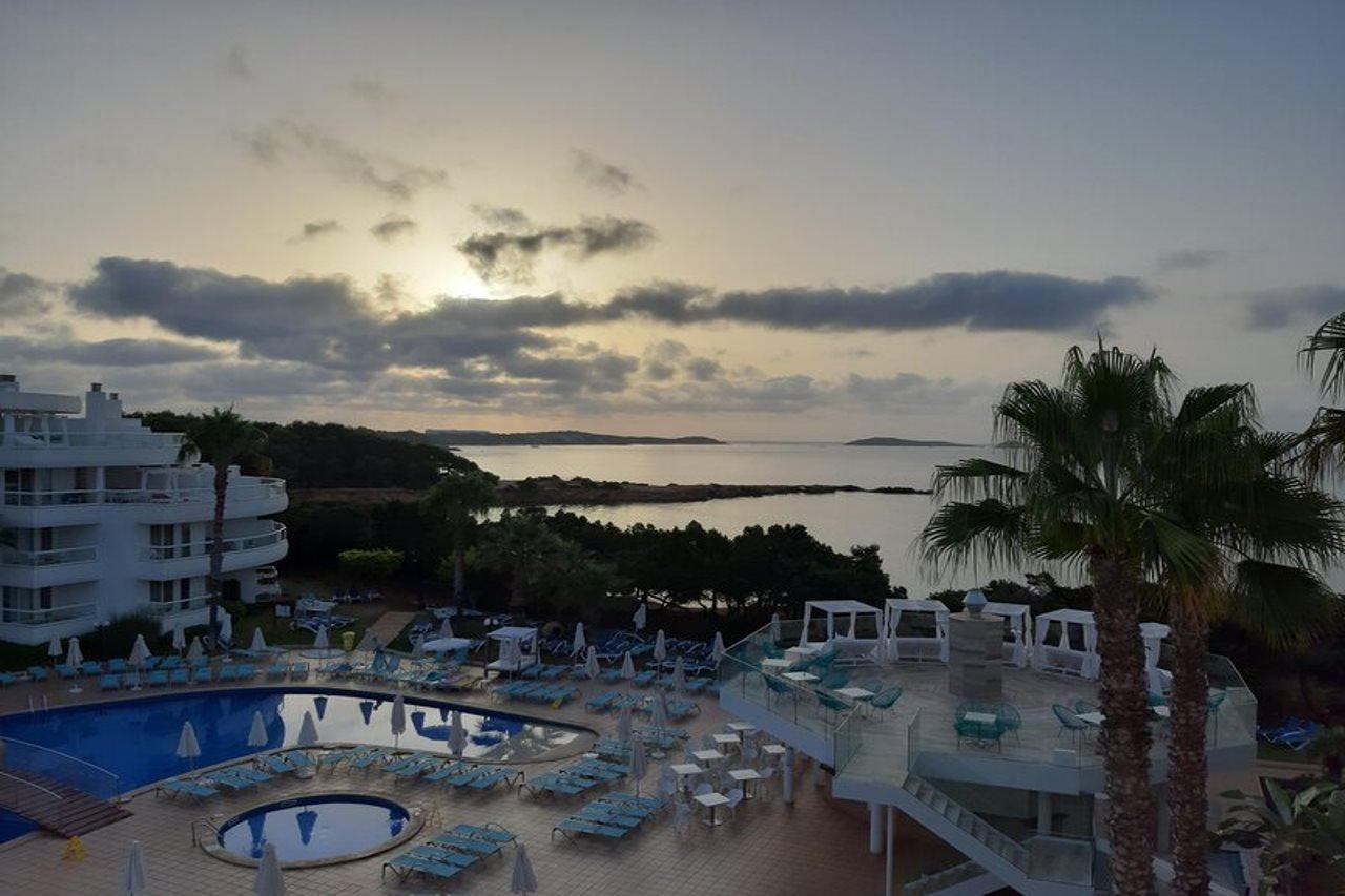 Aparthotel Tropic Garden Santa Eularia des Riu