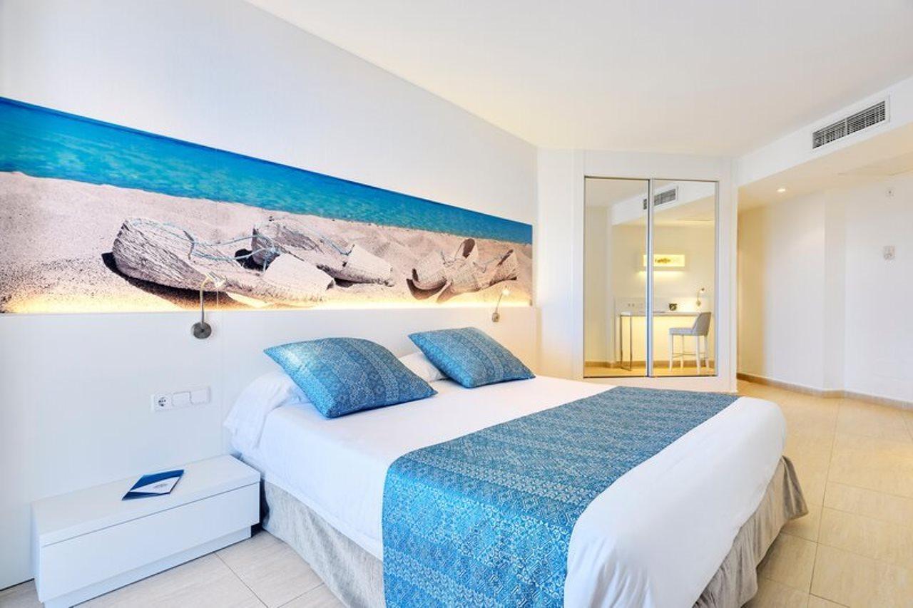 Tropic Garden Aparthotel Santa Eularia des Riu