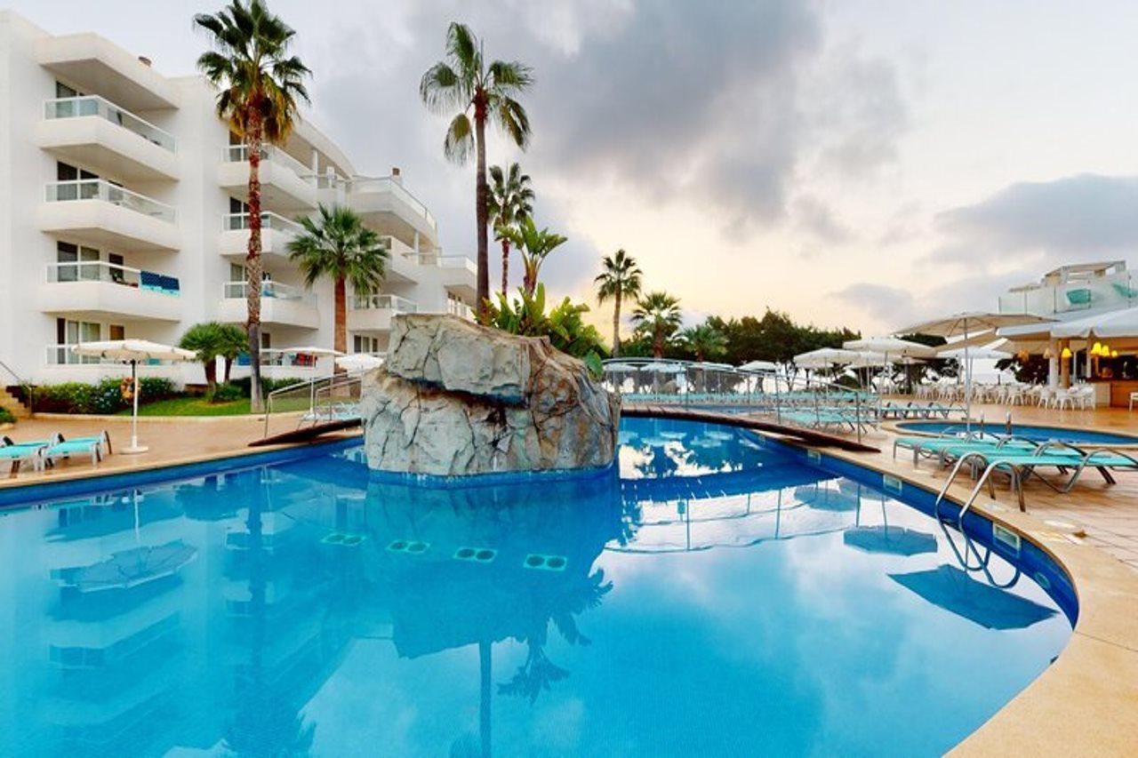 Tropic Garden Aparthotel 4*