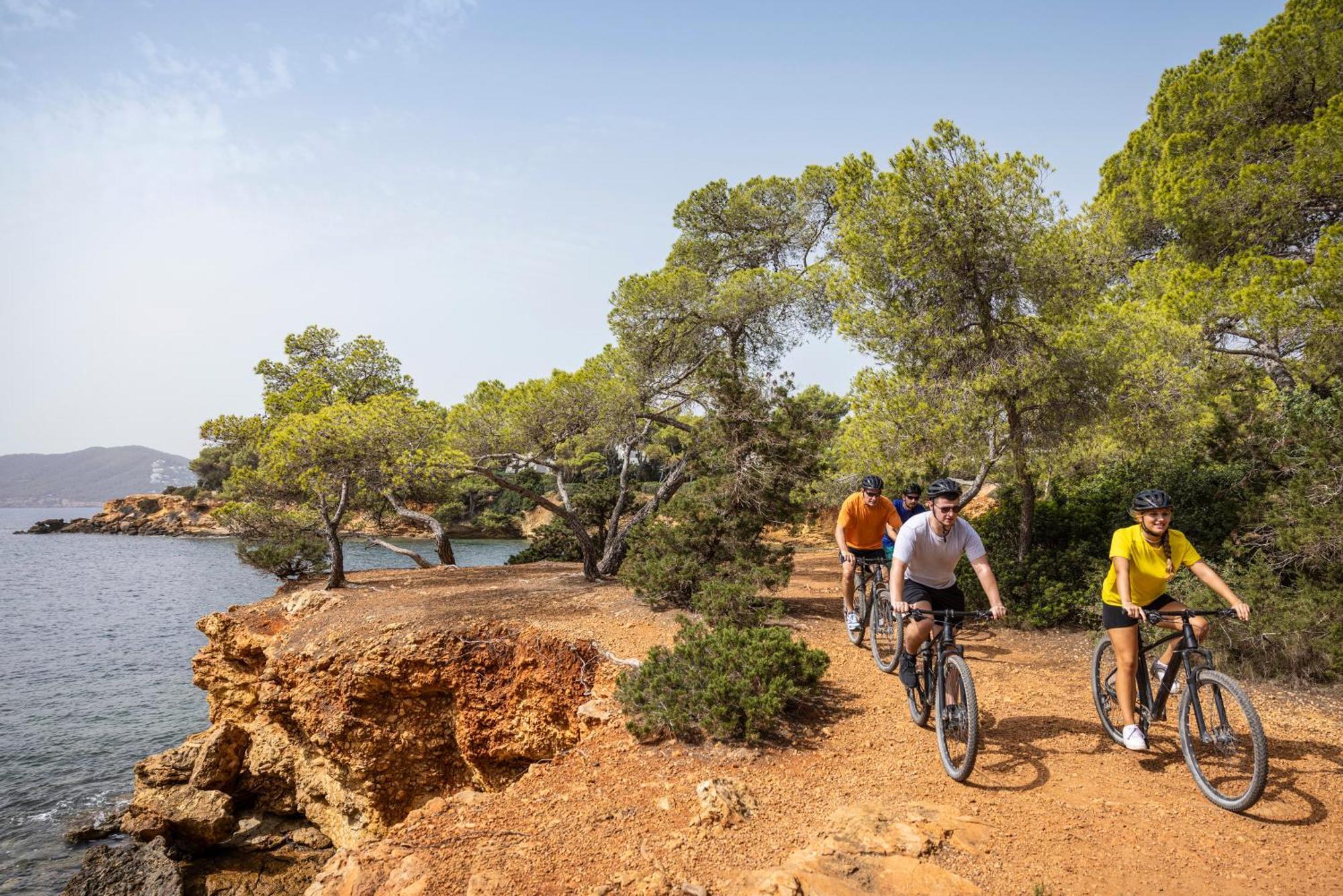 Tui Magic Life Cala Pada Hotel 4*