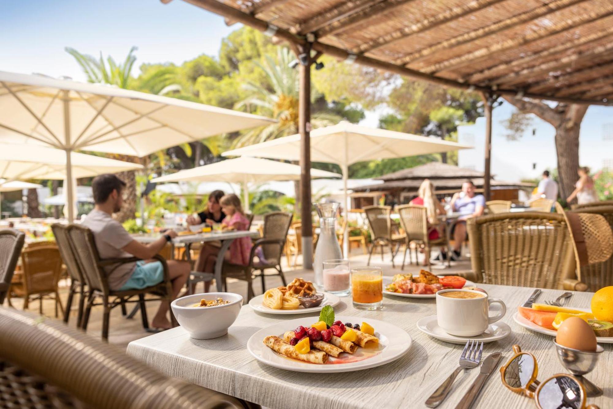 Tui Magic Life Cala Pada Santa Eularia des Riu